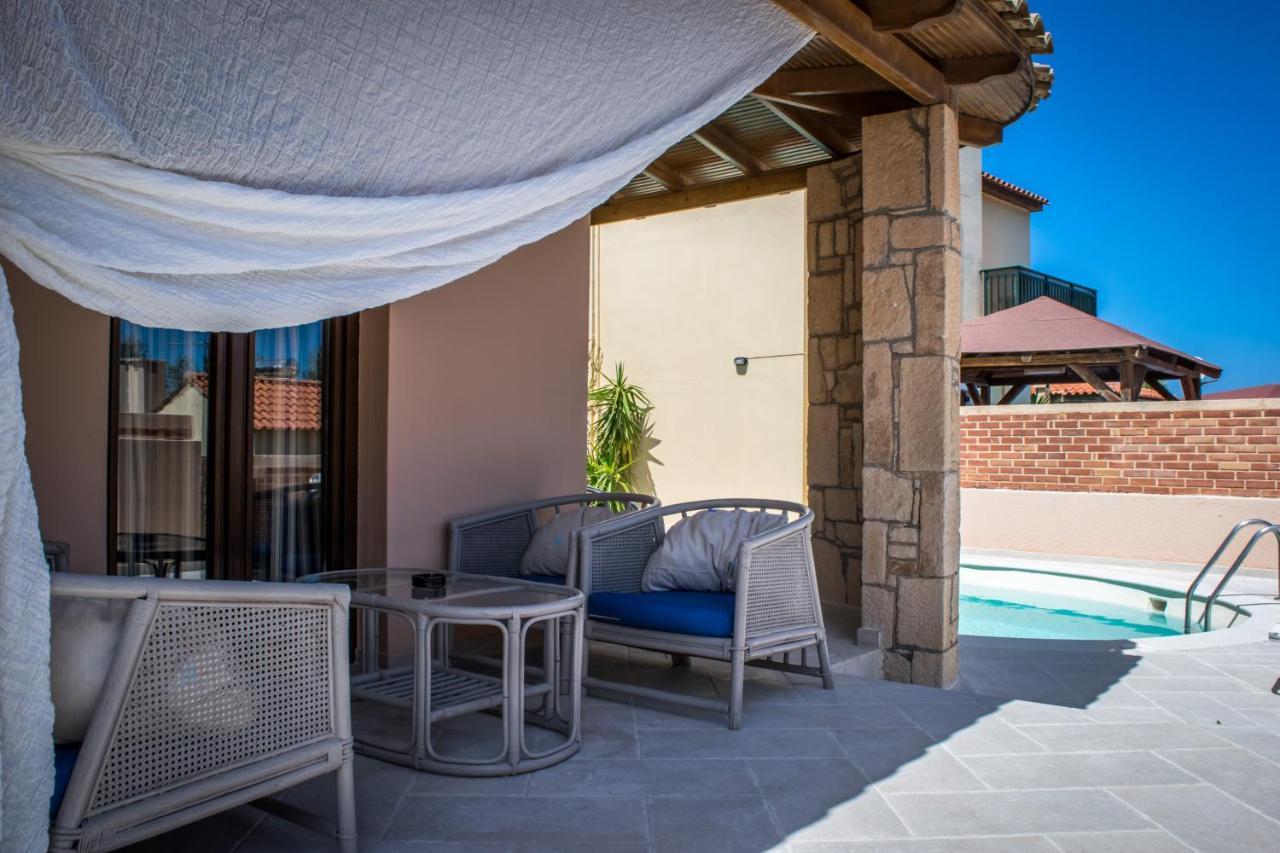 Niriides Luxury Villas Херсонісос Екстер'єр фото